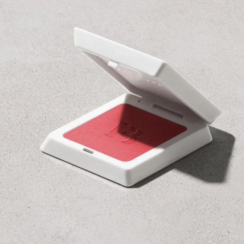 FENTY BEAUTY Fenty Cheeks Suede Powder Blush In petal poppin